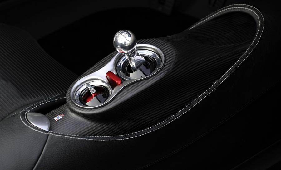 Детали интерьера Alfa Romeo 2uettottanta 2010 года  (фото 9 из 24)